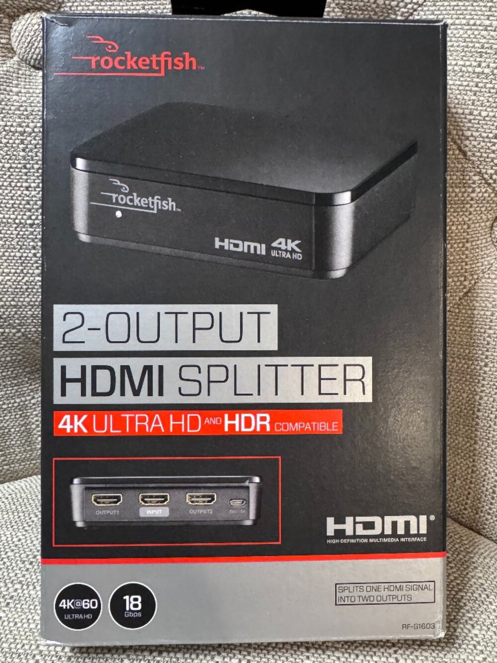 Rocketfish 2-output HDMI Splitter